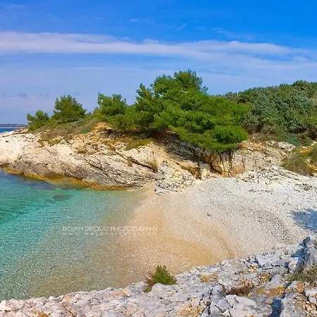 Maya - Family Ližnjan