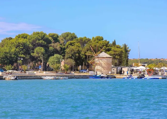 Maya - Family Ližnjan