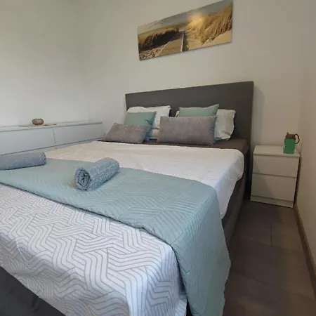 Maya - Family * Ližnjan